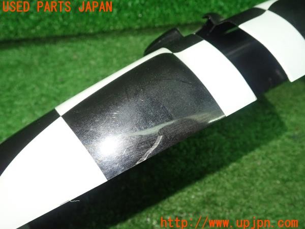 3UPJ=9228370636]BMW ミニ(MINI)クーパーS(MF16S R56)社外 ルームミラーカバー 中古_4