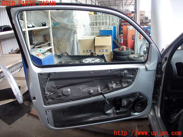 2UPJ-9228381260]VW ルポGTI(6EAVY)左ドア (43R-001351 M2) 中古_5