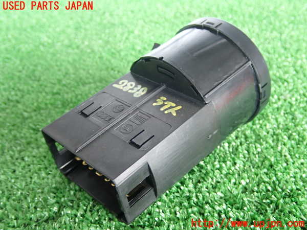 2UPJ-9228386285]VW ルポGTI(6EAVY)ライトスイッチ 中古_2