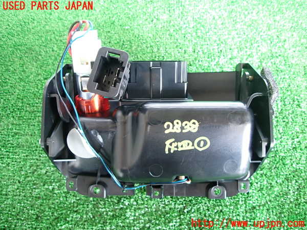 2UPJ-9228387821]VW ルポGTI(6EAVY)灰皿1 中古_4