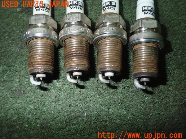3UPJ=9228390160]シビック タイプR(EP3)前期 HKS M40i SUPER FIRE RACING スパークプラグ① 中古_3
