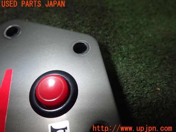 3UPJ=9228390532]シビック タイプR(EP3)前期 社外 プレートホーンボタン スイッチ 中古_3