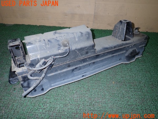 3UPJ=9228440012]デリカスペースギア(PD6W)後期 純正 リア 左サイドステップ 電動オートステップ 中古_2