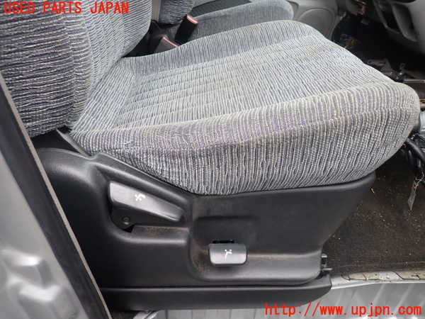 1UPJ-9228447035]デリカ スペースギア(PD6W)運転席シート 中古_4