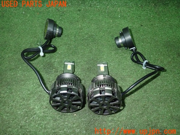 3UPJ=9228450505]セルシオ(UCF31)後期 社外 LEDバルブ ヘッドライト D2S D2R 35W 中古_2