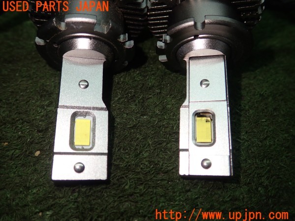 3UPJ=9228450505]セルシオ(UCF31)後期 社外 LEDバルブ ヘッドライト D2S D2R 35W 中古_3