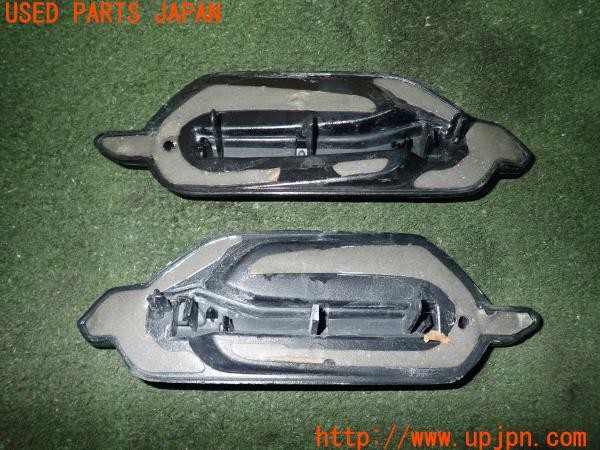 3UPJ=9228480012]BMW M2 クーペ(1H30G F87)純正 フロントフェンダーガーニッシュ 社外 カーボン調カバー付き 中古_4