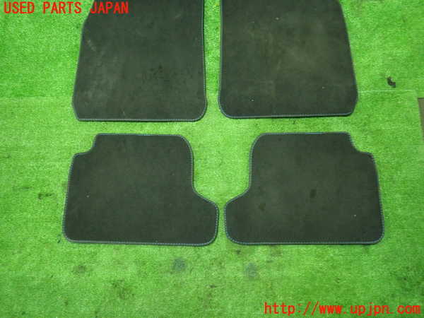1UPJ-9228487800]BMW M2 クーペ F87(1H30G)フロアマット 中古_3