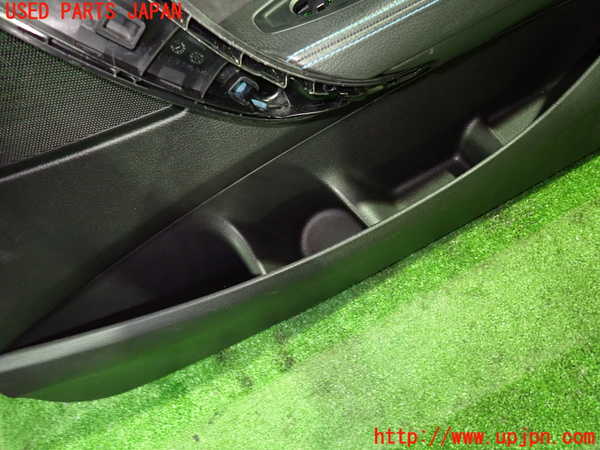 1UPJ-9228481234]BMW M2 クーペ F87(1H30G)右ドア内張り 中古_3