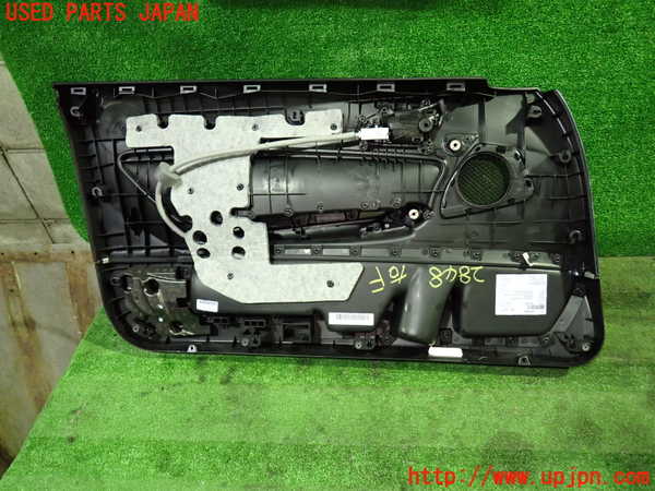 1UPJ-9228481234]BMW M2 クーペ F87(1H30G)右ドア内張り 中古_4