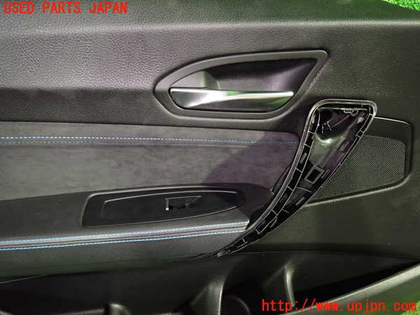 1UPJ-9228481264]BMW M2 クーペ F87(1H30G)左ドア内張り 中古_2