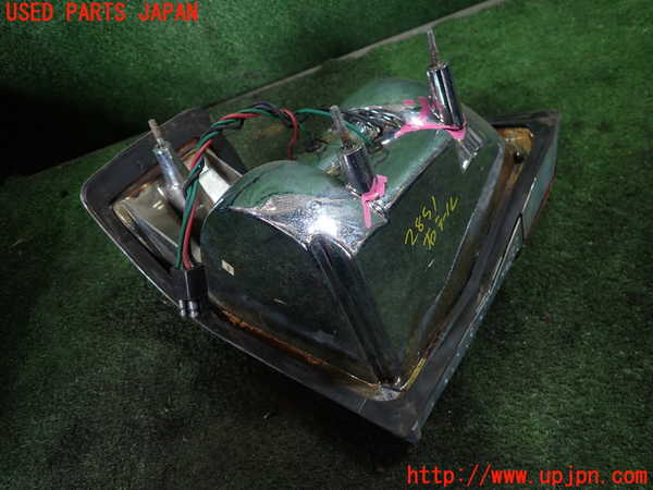 1UPJ-9228511530]ジャガー・XJS(JNJCX)右テールランプ ジャンク部品取り_3