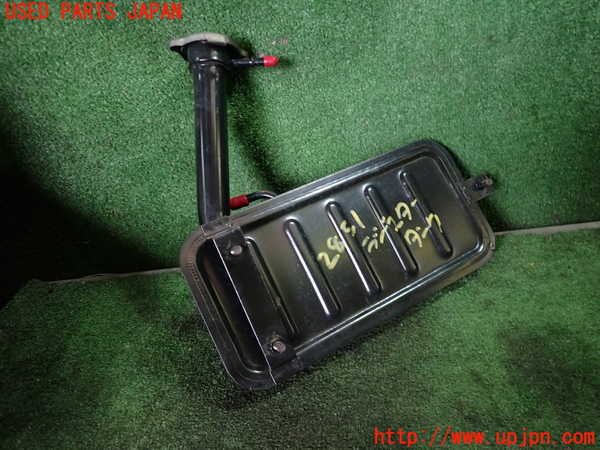 1UPJ-9228512410]ジャガー・XJS(JNJCX)ラジエータータンク 中古_3