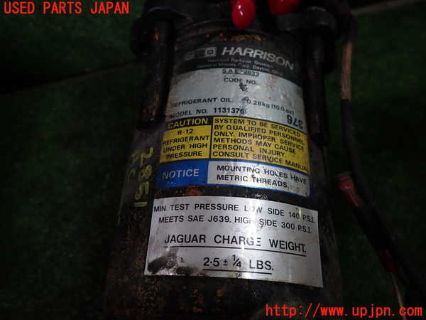 1UPJ-9228516025]ジャガー・XJS(JNJCX)エアコンコンプレッサー 中古_5