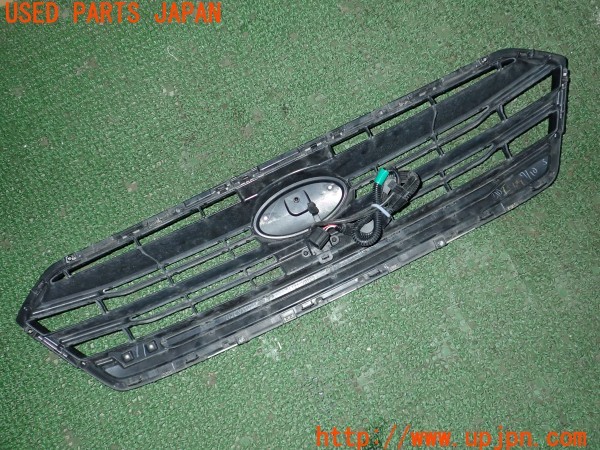 3UPJ=9228520047]レヴォーグ 2.0 STI Sport EyeSight(VMG)後期 純正 91121VA120 フロントグリル 中古_4