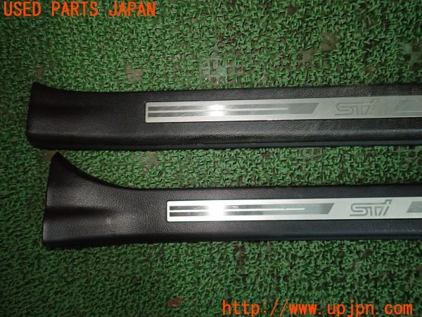 3UPJ=9228520616]レヴォーグ 2.0 STI Sport EyeSight(VMG)後期 純正 スカッフプレート 中古_2