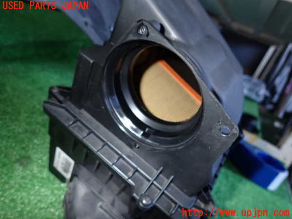 2UPJ-9228532560]ジャガー・XF(JB2NA)エアクリーナーボックス 中古_2