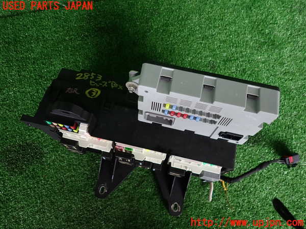 2UPJ-9228536743]ジャガー・XF(JB2NA)ヒューズボックス3 中古_2