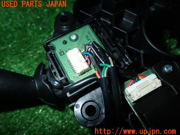 3UPJ=9228540581]BMW ミニ(MINI)クーパーSD(XN20 F56)純正加工 コンビネーションスイッチ 不明ユニット付 中古_4