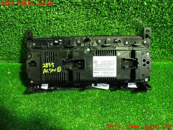 1UPJ-9228556066]ベンツ E300 ステーションワゴン(212255C)S212エアコンスイッチ1 中古_3