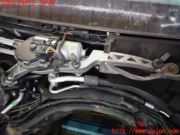 1UPJ-9228556770]ベンツ E300 ステーションワゴン(212255C)S212フロントワイパーモーター 中古_3