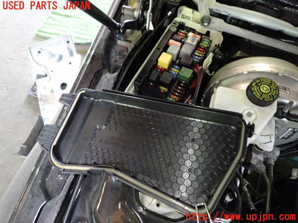 1UPJ-9228556742]ベンツ E300 ステーションワゴン(212255C)S212ヒューズボックス2 中古_2