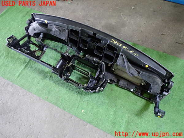 1UPJ-9228557505]ベンツ E300 ステーションワゴン(212255C)S212ダッシュボード 中古_4
