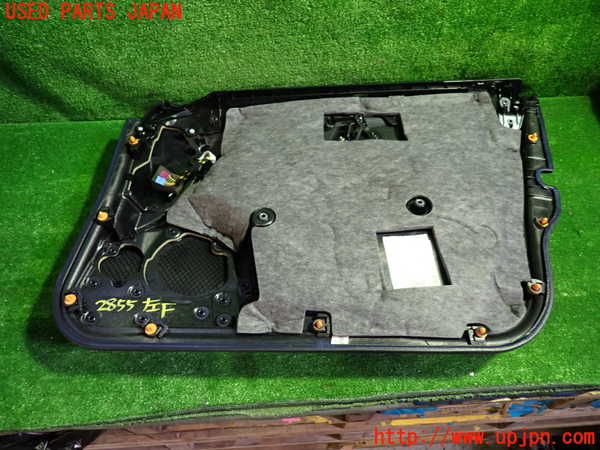 1UPJ-9228551264]ベンツ E300 ステーションワゴン(212255C)S212左前ドア内張り 中古_4