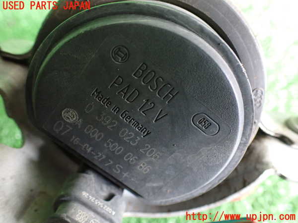 2UPJ-9228562110]ベンツ GLA250 4MATIC(156946)ウォーターポンプ 中古_3