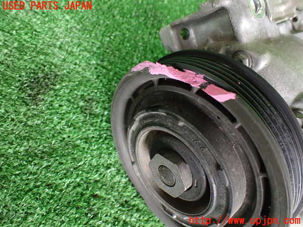 2UPJ-9228566025]ベンツ GLA250 4MATIC(156946)エアコンコンプレッサー 中古_2