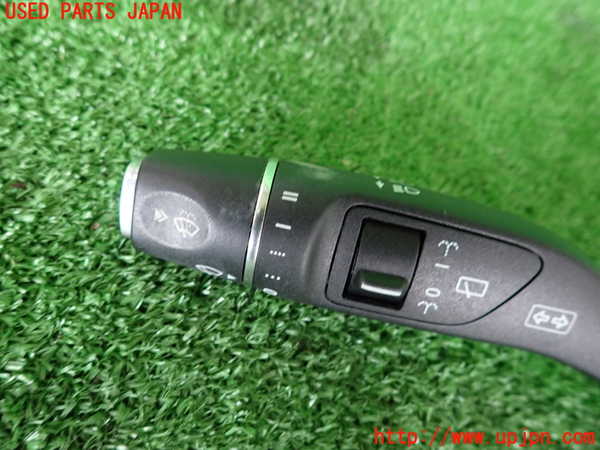 2UPJ-9228566720]ベンツ GLA250 4MATIC(156946)コンビネーションスイッチ 中古_2