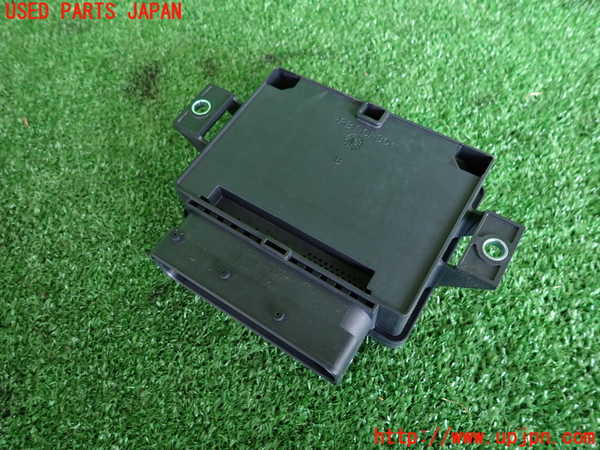 2UPJ-9228566148]ベンツ GLA250 4MATIC(156946)コンピューター3 (A 246 900 68 16) 中古_2