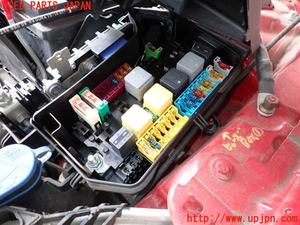2UPJ-9228566741]ベンツ GLA250 4MATIC(156946)ヒューズボックス1 中古_2
