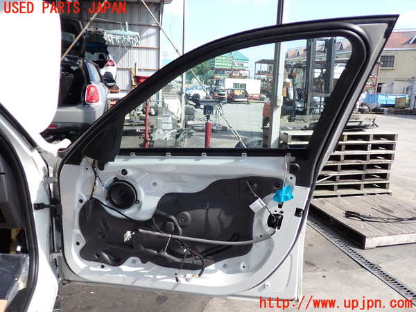 2UPJ-9228581230]BMW アクティブハイブリッド3(AH3)(3F30)(F30)右前ドア 中古(43R-001735 M540)_4
