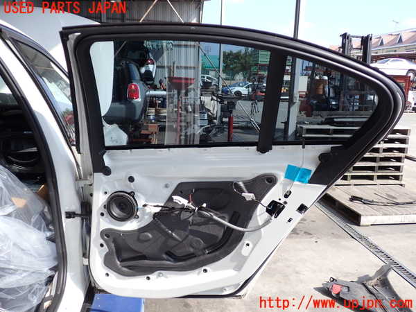 2UPJ-9228581290]BMW アクティブハイブリッド3(AH3)(3F30)(F30)右後ドア 中古(43R-001735 M540)_4