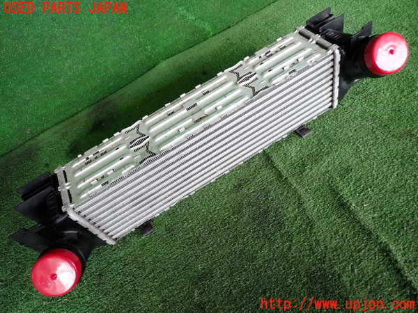 2UPJ-9228582451]BMW アクティブハイブリッド3(AH3)(3F30)(F30)インタークーラー1 中古_2