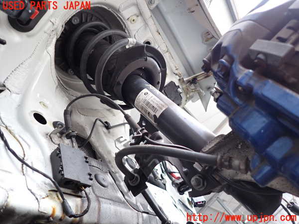 2UPJ-9228585015]BMW アクティブハイブリッド3(AH3)(3F30)(F30)右フロントストラット 中古_2
