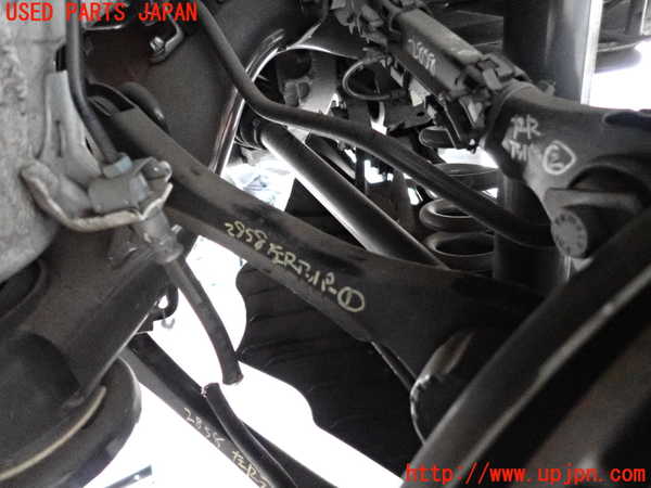 2UPJ-9228585156]BMW アクティブハイブリッド3(AH3)(3F30)(F30)左リアアッパーアーム1 中古_2