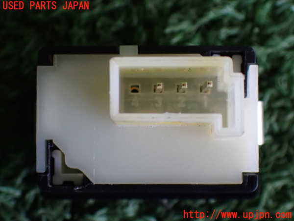 2UPJ-9228586306]BMW アクティブハイブリッド3(AH3)(3F30)(F30)スイッチ1 (トランク) 中古_4