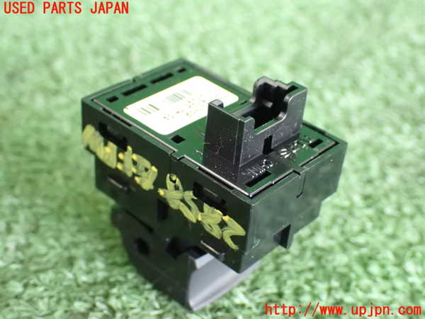 2UPJ-9228586245]BMW アクティブハイブリッド3(AH3)(3F30)(F30)左前パワーウィンドウスイッチ 中古_2