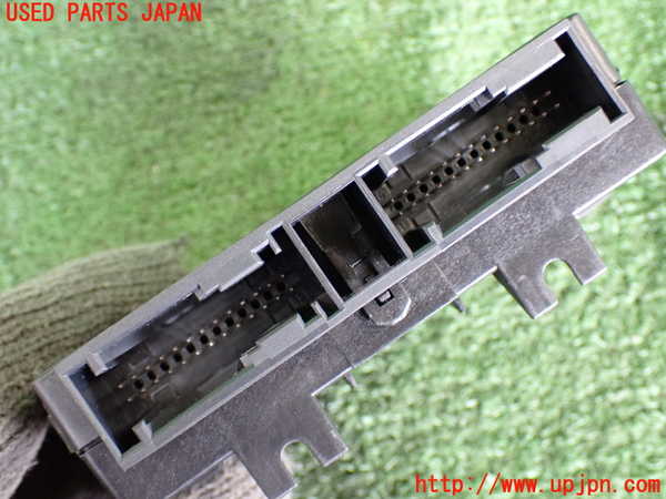 2UPJ-9228586148]BMW アクティブハイブリッド3(AH3)(3F30)(F30)コンピューター3 中古_4