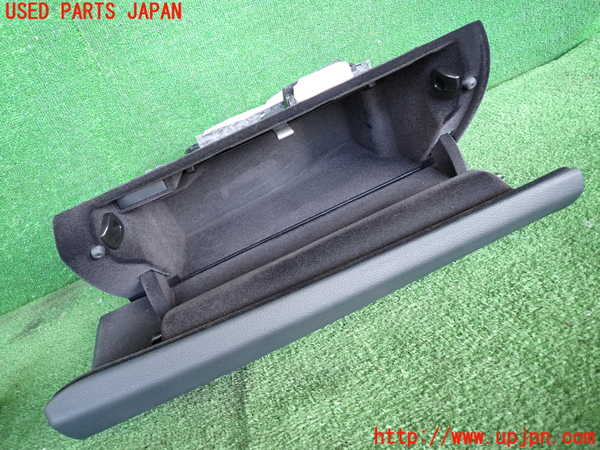 2UPJ-9228587516]BMW アクティブハイブリッド3(AH3)(3F30)(F30)グローブボックス1 中古_2