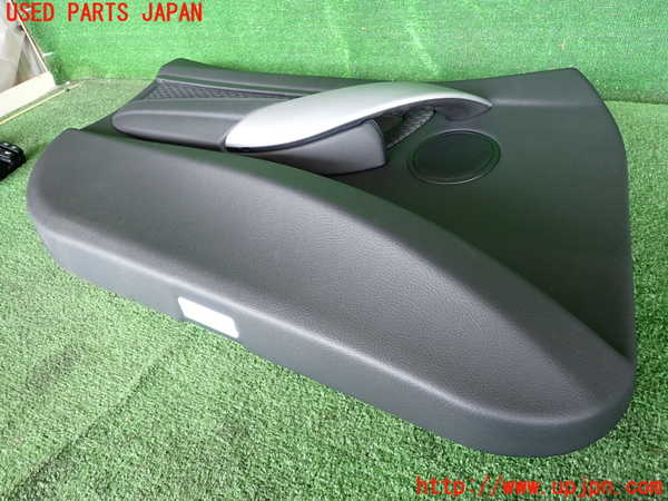 2UPJ-9228581264]BMW アクティブハイブリッド3(AH3)(3F30)(F30)左前ドア内張り 中古_3