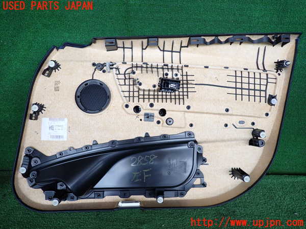 2UPJ-9228581264]BMW アクティブハイブリッド3(AH3)(3F30)(F30)左前ドア内張り 中古_4