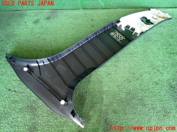 2UPJ-9228587670]BMW アクティブハイブリッド3(AH3)(3F30)(F30)左センターピラートリム 中古_2