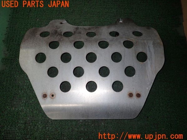 3UPJ=9228600012]ハイラックスサーフ(VZN130G)社外 スキッドプレート アンダーガード 中古_2
