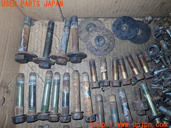 3UPJ=9228600720]ハイラックスサーフ(VZN130G)ネジ・ナット・ステー類 セット ジャンク_2