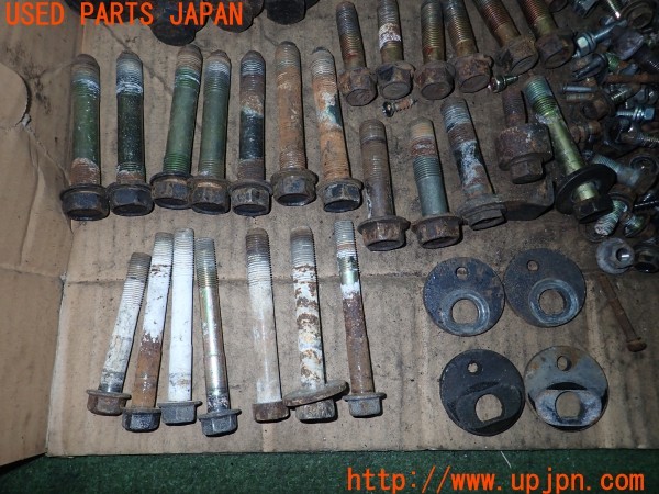 3UPJ=9228600720]ハイラックスサーフ(VZN130G)ネジ・ナット・ステー類 セット ジャンク_3