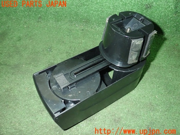 3UPJ=9228620631]ランクルプラド(KZJ78W)後期 社外ドリンクホルダー 中古_3
