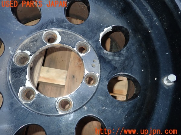 3UPJ=9228620962]ランクルプラド(KZJ78W)後期 社外 タイヤホイール 15×8J -28 PCD139.7 6穴 2本 スタッドレス 中古_5